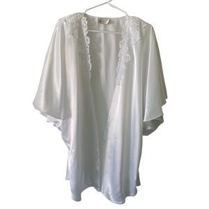 Vintage Lingerie Bed Jacket, California Dynasty Size Medium/Large